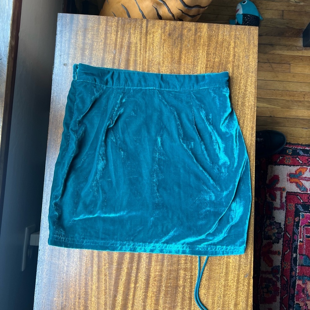 Free People Teal Velvet Mini Rouched Skirt Size 4 - Picture 4 of 4